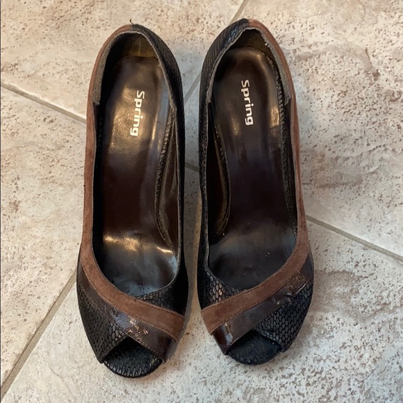 EUC Brown Snakeskin Peeptoe Heels - Picture 2 of 6